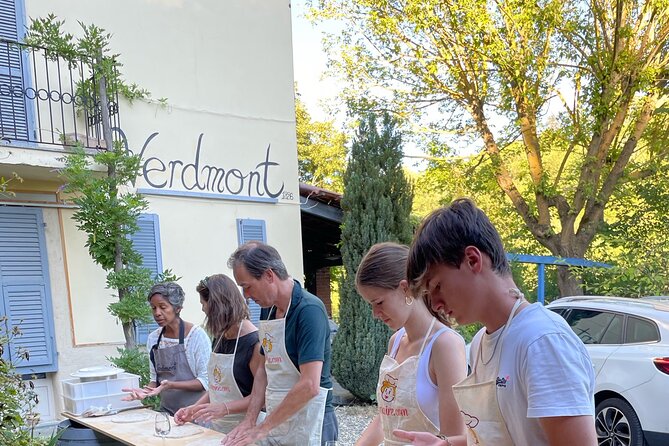 2-Hour Guided Family Pasta or Pizza Cooking Class in Acqui Terme - Eating Under the Portico