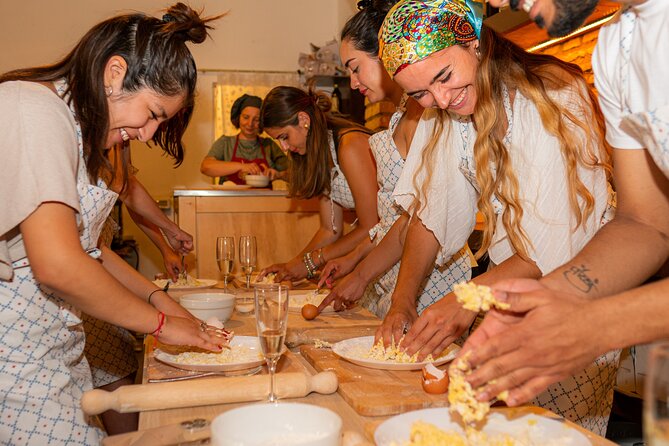 2-in-1 Pasta and Tiramisu Cooking Masterclass in Rome - The drinks and the shared meal