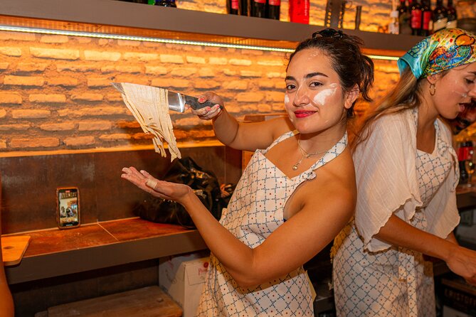 2-in-1 Pasta and Tiramisu Cooking Masterclass in Rome - Arriving on Via Cesare Balbo