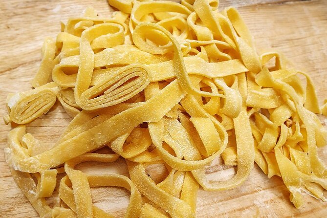 4 Hours Fresh pasta, sun and lake view - Shaping cavatelli and preparing two sauces
