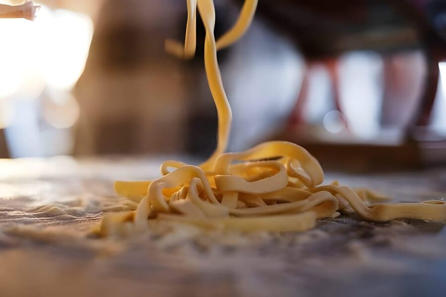Amalfi: Learn how to make pasta, mozzarella and tiramisù! - Key points to know before booking