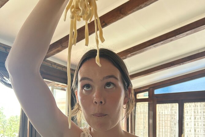 Amalfi: pasta fresca, mozzarella e tiramisù - Lunch with vegetables, wine, and your own work
