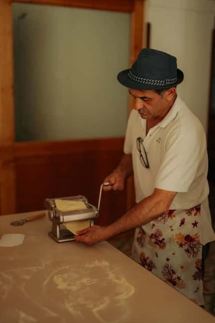 Amalfi: Tagliatelle, Mozzarella & Tiramisù Cooking Workshop - What the $34 price really includes