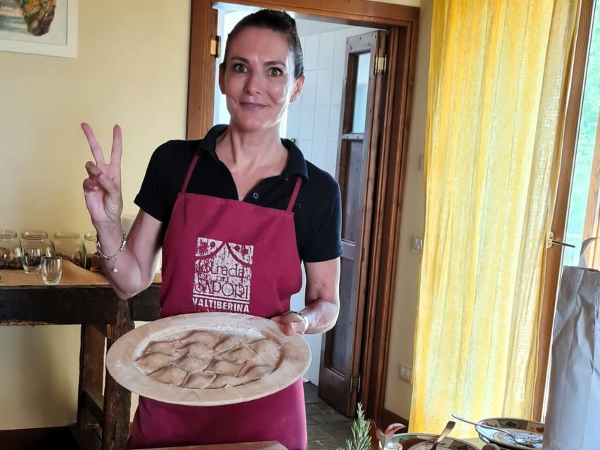 Arezzo: pasta e tiramisù cooking class organic Tuscan farm - Three pastas, three different skills