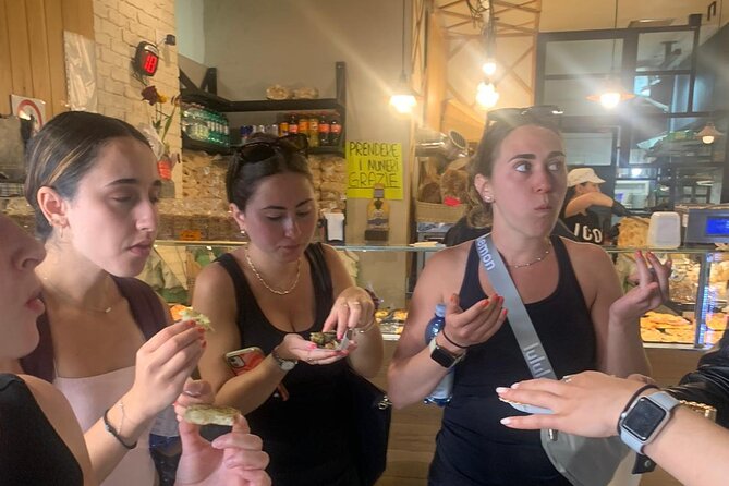 Authentic Pasta and Tiramisu Cooking Course in Spanish Steps - Tiramisu closes the cooking lesson