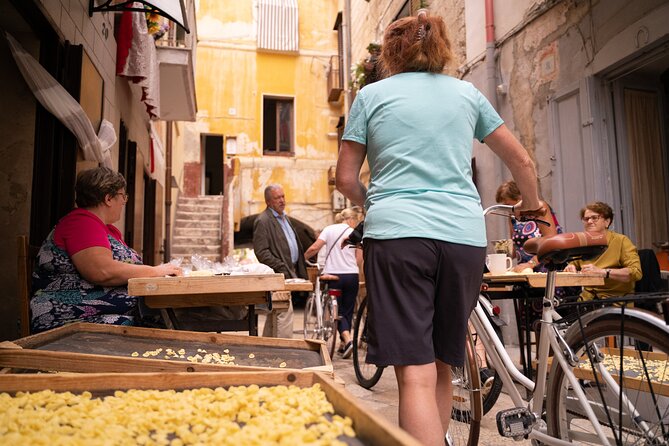 Bari Bike Tour with Pasta Experience - Bari Cathedral and the Succorpo underground