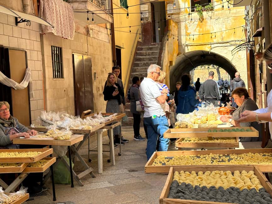 Bari: Pasta Experience Walking Tour - How the guides shape the experience