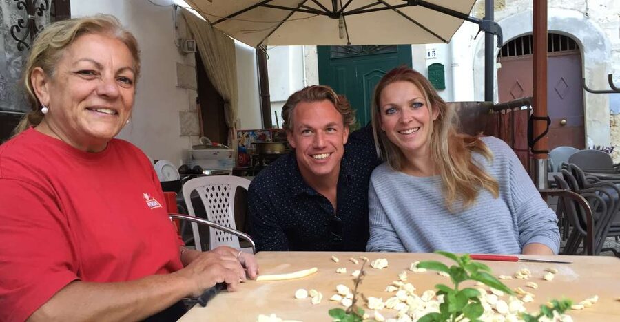 Bari Rickshaw Tour with Pasta Experience - Seeing the Basilica of St. Nicholas by rickshaw