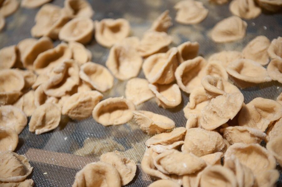 Bari Rickshaw Tour with Pasta Experience - Meeting the pasta maker in the old town