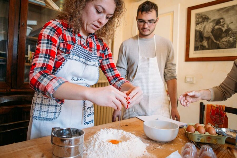 Bergamo: Pasta & Tiramisu Cooking Class at a Local's Home - What the three-hour lesson feels like