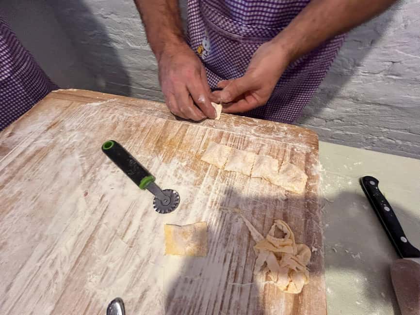 Bologna: Pasta Tagliatelle al Ragu Cooking Class with Wine - Is $70 a fair price?