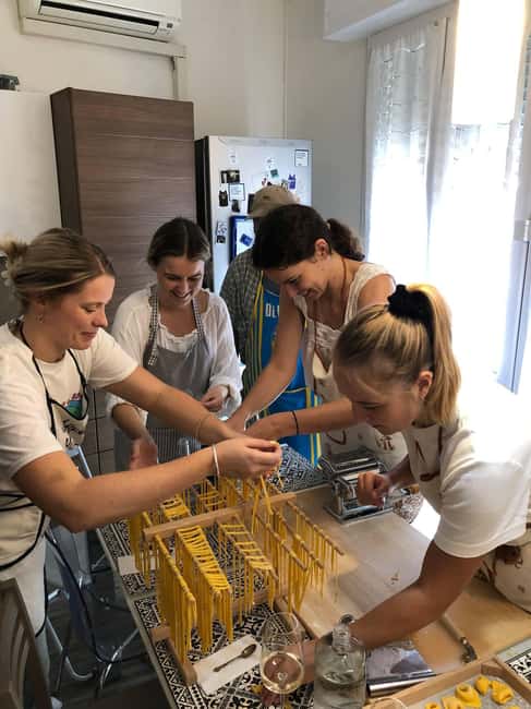 Bologna: Pasta & Wine Lesson Private Chef & Sommelier - Useful booking details for your Bologna stay