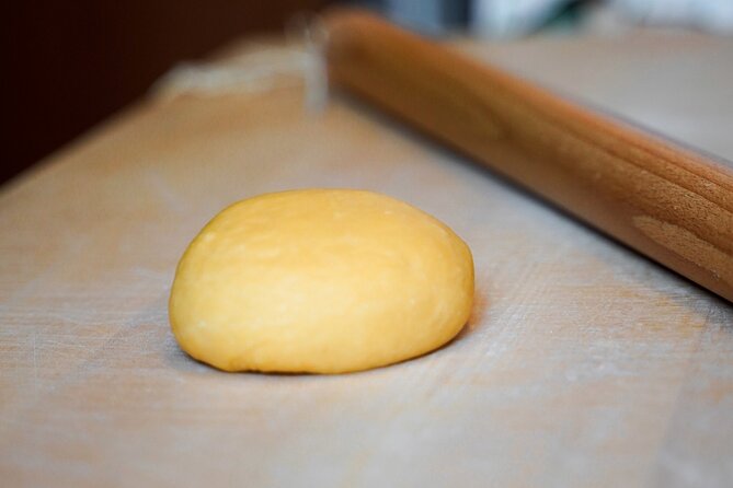 Bologna: Tagliatelle & Ragù Home Cooking Class with wine - Learning the ragù recipe