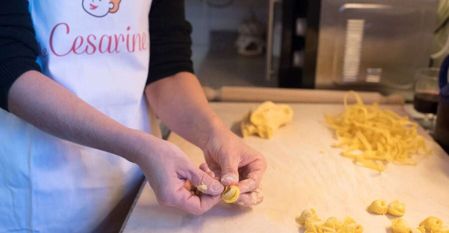Bologna: Tortellini Masterclass at a Local's Home - Prosecco and nibbles before the pasta begins