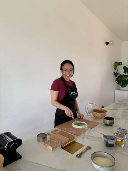 Cagliari: Pasta Cooking Class with 3-Course Dinner - The three-course meal and sea-view setting