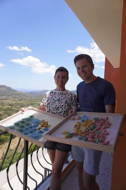 Cagliari: Pasta Cooking Class with 3-Course Dinner - Ovan’s teaching style and the group size