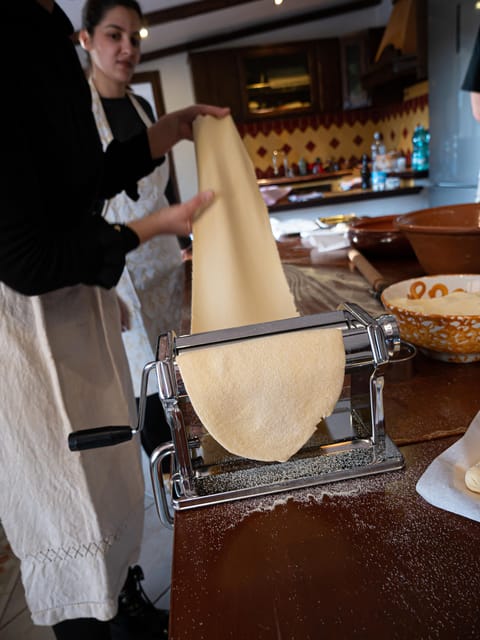 Cagliari: Workshop di pasta fresca tradizionale sarda - Is the $101.96 price good value?