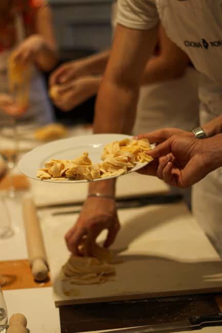 Carbonara & Tiramisu Class with Wine & Prosecco - Choosing carbonara or a vegetarian sauce