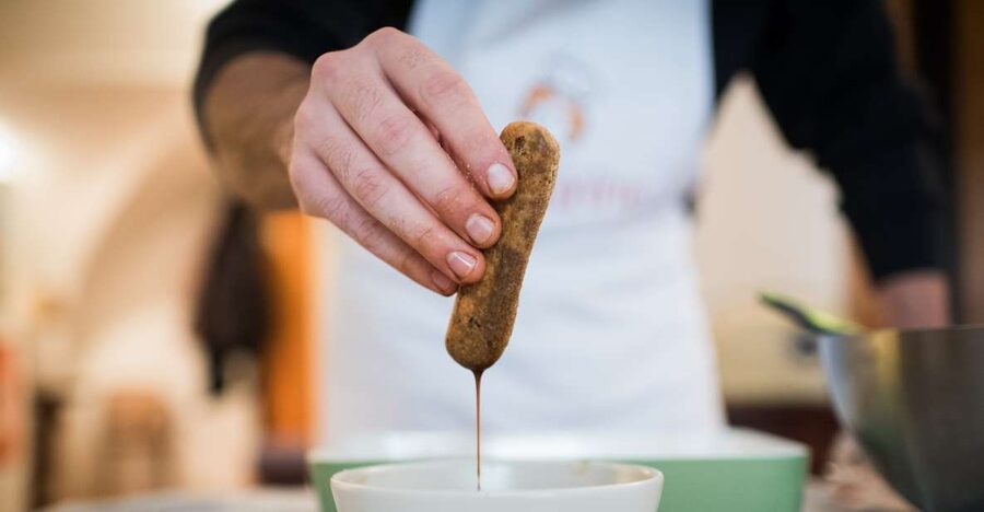 Catania: Pasta & Tiramisu Cooking Class at a Local's Home - Key points at a glance