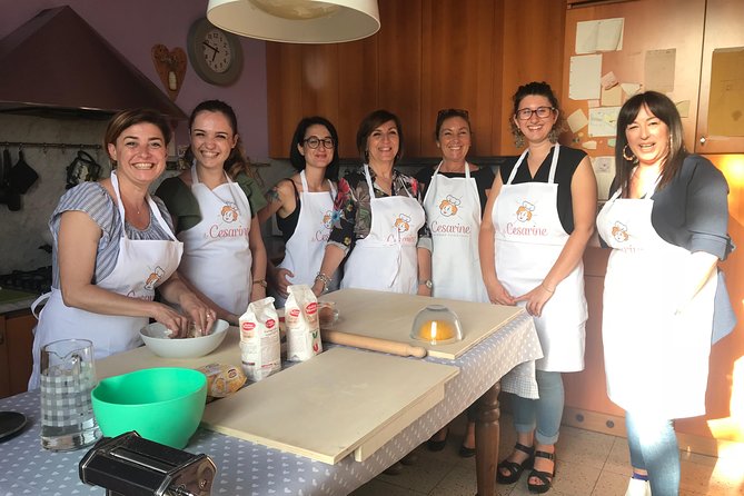 Cesarine: Private Pasta and Tiramisu Class in a Local Venice Home - Key points at a glance
