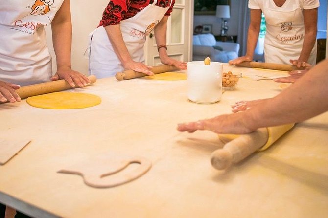 Cesarine: Small group Pasta and Tiramisu class in Bologna - Making two pasta dishes by hand