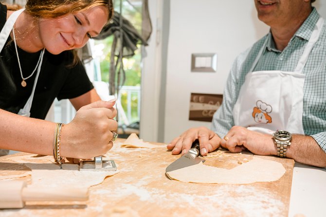 Cesarine: Small group Pasta and Tiramisu class in La Spezia - La Spezia location and cruise-port planning