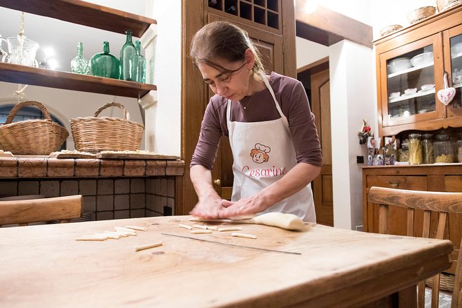 Cesarine: Small group Pasta and Tiramisu class in Lake Garda - Who should book this experience?