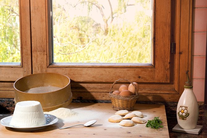 Cesarine: Small group Pasta and Tiramisu class in Messina - The three-hour rhythm of the class