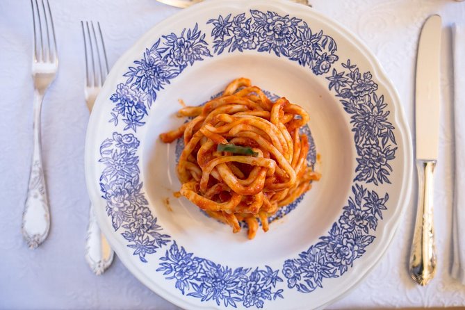 Cesarine: Small group Pasta and Tiramisu class in Montepulciano - The hosts make the difference