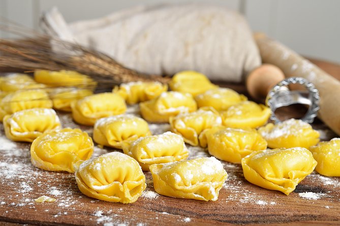 Cesarine: Small group Pasta and Tiramisu class in Siena - Why a Siena home kitchen beats a standard cooking school