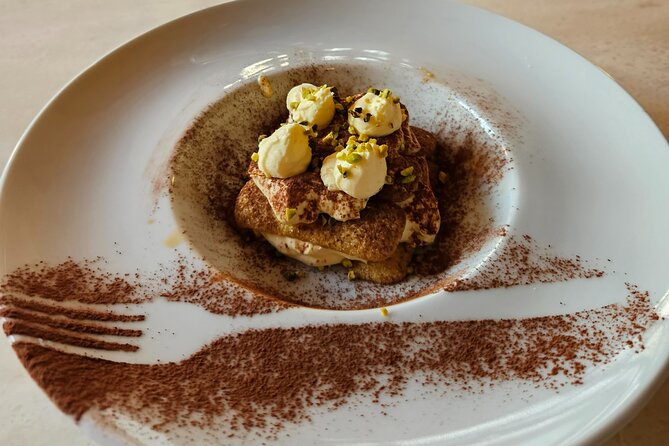 Chianti - Pizza and Tiramisu Course for Only Small Groups - The meal at the end gives the class real value