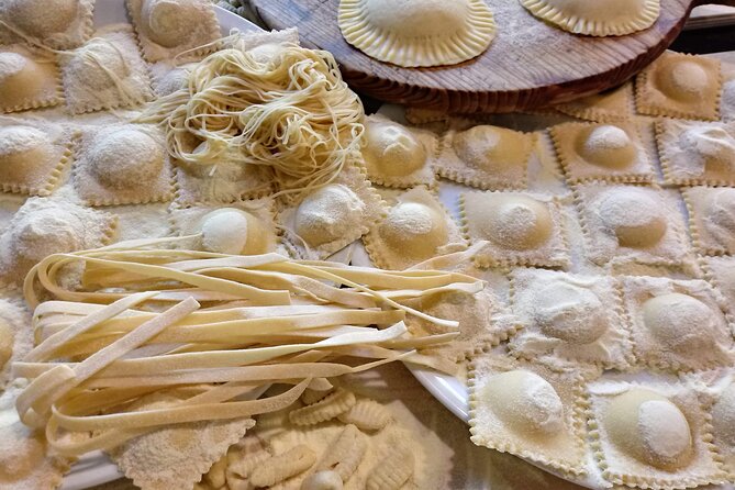 Colorful Tagliatelle & Walnut Ravioli – Home Cooking in Spoleto - Making pasta in the Spoleto countryside