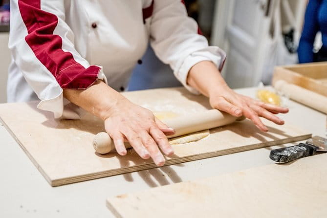 Cooking class and home made pasta in Florence with LA VIVANDIERA! - What the Evening Feels Like