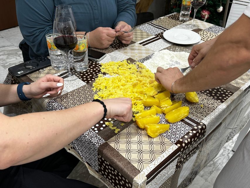 Cooking Class - Gnocchi like an Italian Grandma - The people make the lesson work