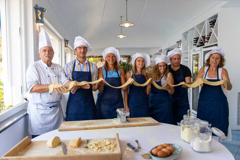 Cooking class: How to make Ravioli, Tagliatelle & Tiramisù! - Rolling ravioli and shaping tagliatelle