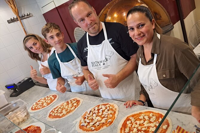 Cooking Class in the Heart of Rome: Pizza and Tiramisu Making - Why the group setting matters