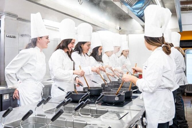 Cooking class with fresh pasta, meat and tastings of 4 wines - Tiramisu provides an easy finish