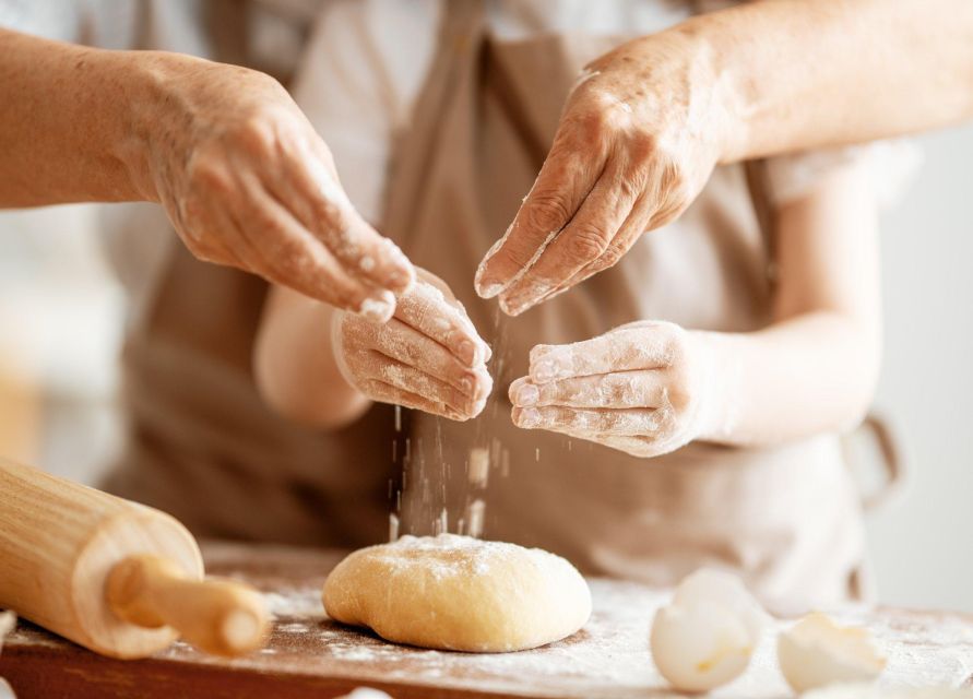 Cooking Lesson: Neapolitan pasta homemade - From worktable to Neapolitan lunch or dinner