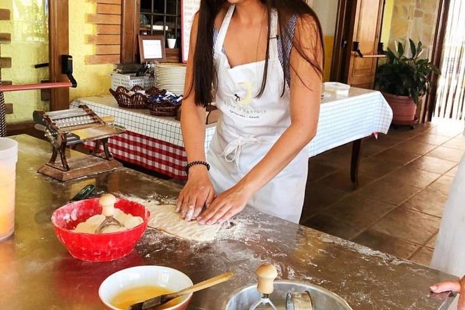 Cooking lesson: tagliatelle, mozzarella and tiramisu - Meeting Giovanni and Valentino