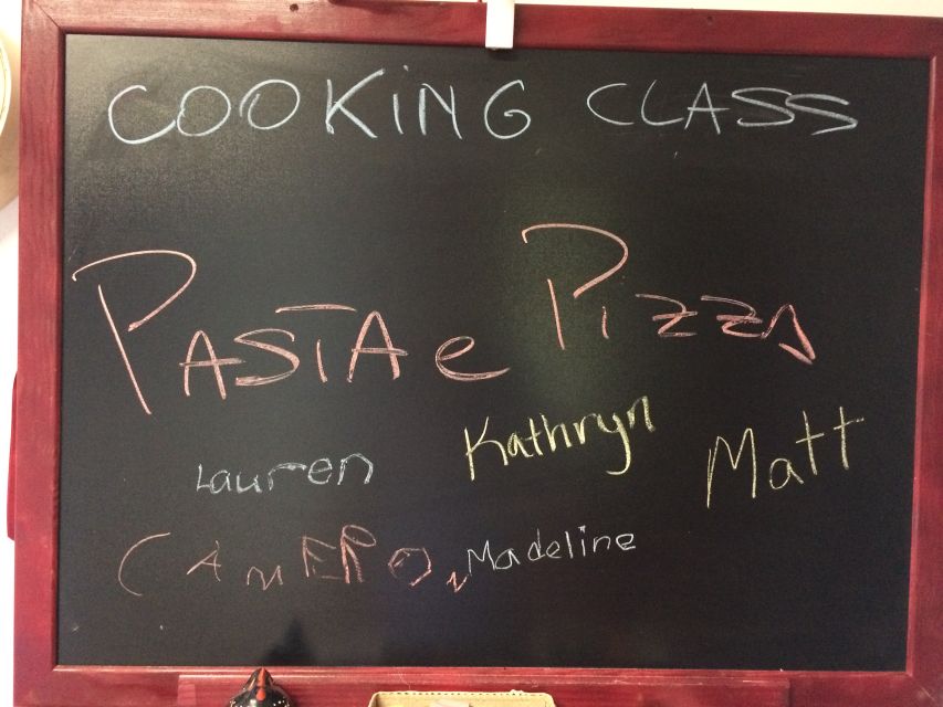 Cortona: Pasta and Pizza Cooking Class - Choosing Ravioli or Tagliatelle