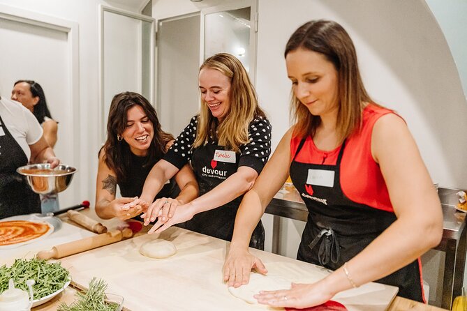 Devour Rome Wine & Pizza Making Class in Trastevere Neighborhood - What the food includes, from bruschetta to Nutella pizza