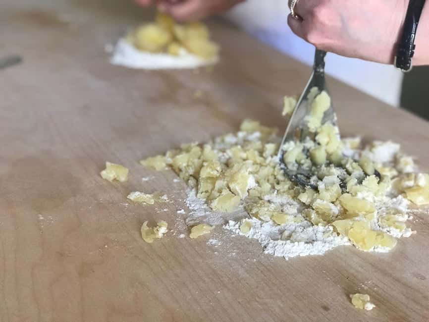Discover the old market and make fresh pasta - Key points at a glance
