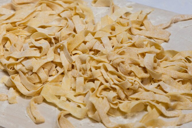 Enjoy Spritz and Pasta Making in Piazza Navona - Group Size, Timing, and Practical Details