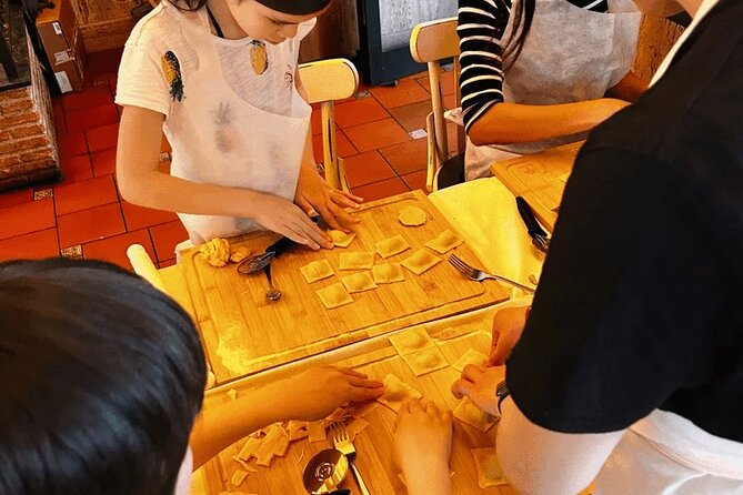 Fettuccine Pasta Cooking Class in Rome City Center - Who will enjoy this Rome pasta class?