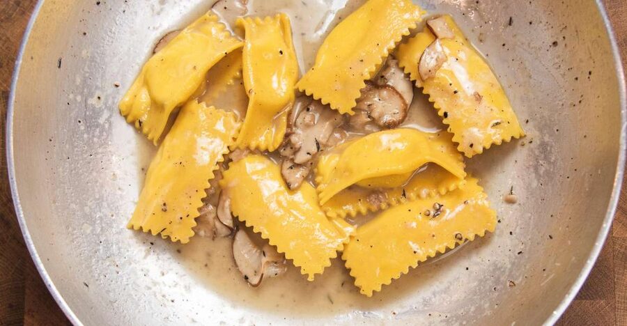 Florence: Art of Pasta Cooking Workshop with Food and Wine - Chefs with restaurant experience