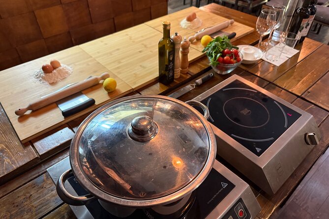 Florence; Cooking Course Pasta/Tiramisu and Lots of Wine - Group size and teaching style