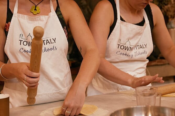 Florence Food Tour with Truffle Pasta, Steak & Free Flowing Wine - Finishing with artisan gelato near the Duomo
