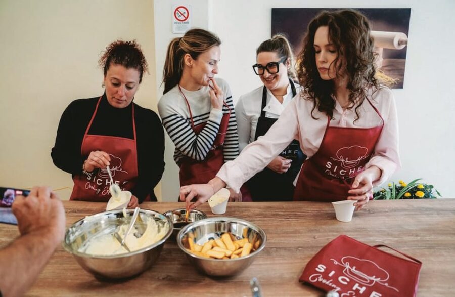 Florence: Fresh Pasta and Tiramisu Cooking Class - What the $165 price includes