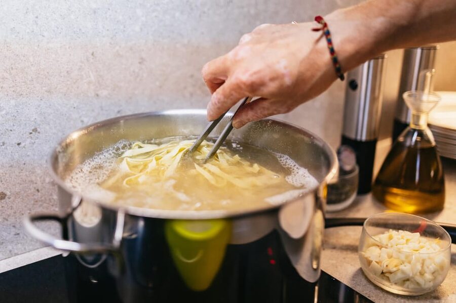 Florence: Pasta and Tiramisu Cooking Class with Local Host - Who should book this class
