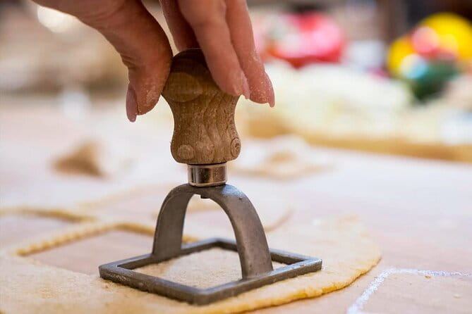 Florence: Pasta Cooking Class with Tiramisu & Gift Apron - How the schedule affects your evening